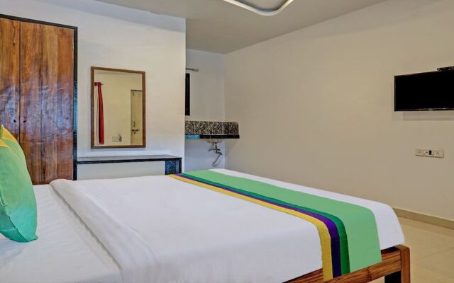 Hotel Lake Paradise