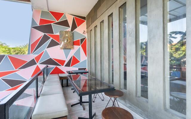 OYO Flagship 3869 Metro House Sub