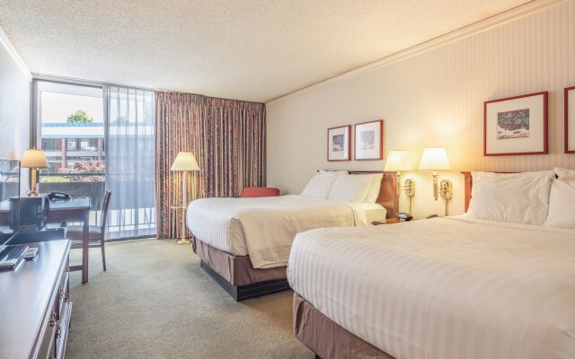 University Place Hotel & Conference Center