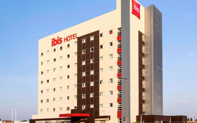 ibis Juarez Consulado