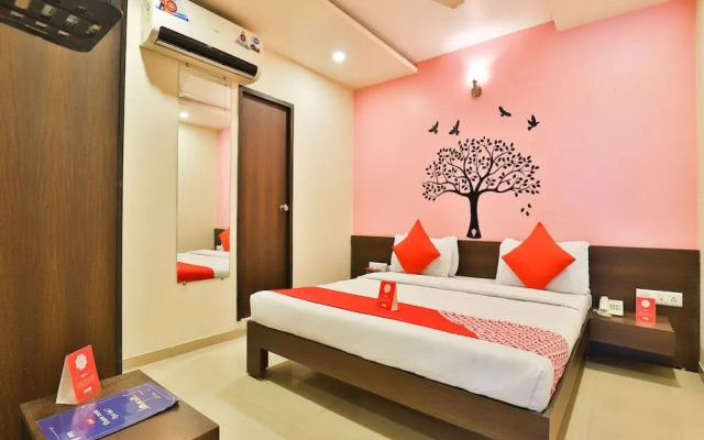 Lalji's Hotel & Restaurant