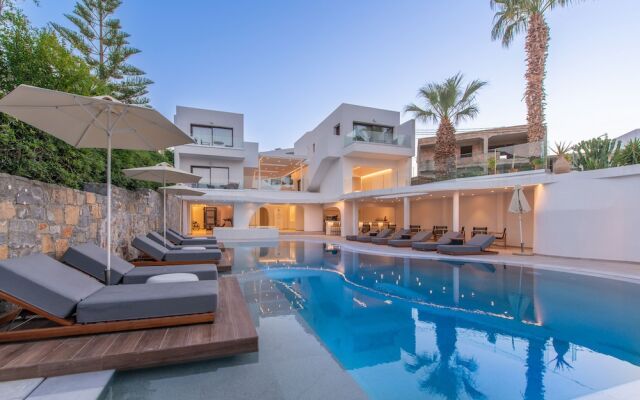 Mika Villas & Suites