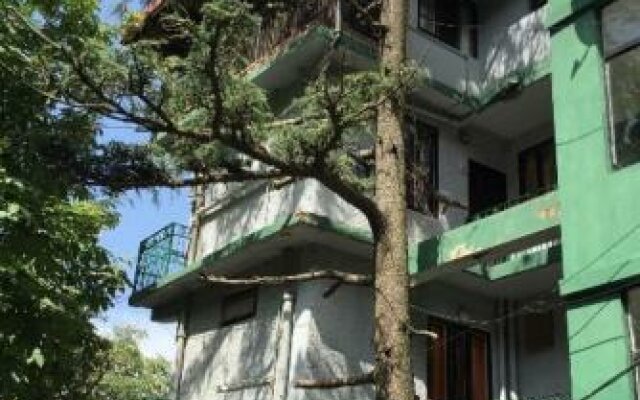 1 BR Boutique stay in The Ridge, Shimla, by GuestHouser (05B7)