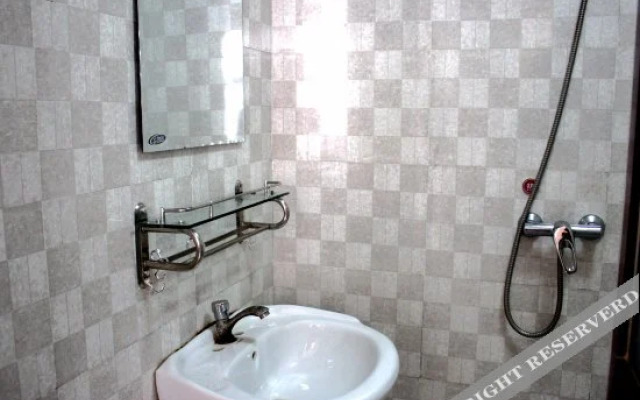 Junyide Guest House