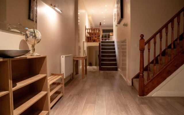 3-bed Apartment 5 Mins Walk to Boscombe Beach