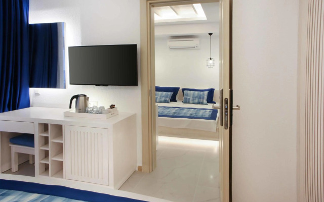 Nur Beach Hotel