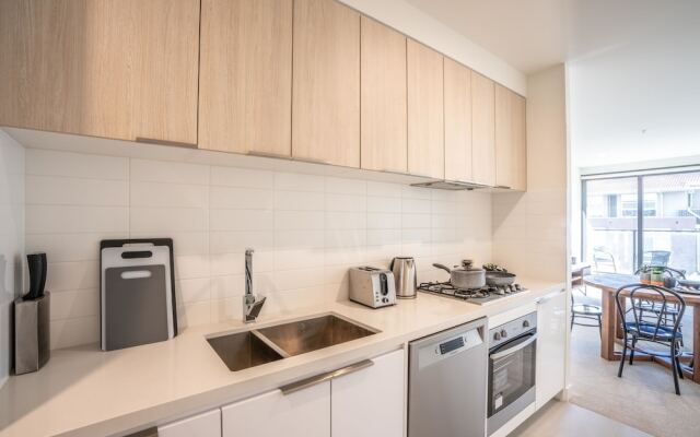 Poplar Apartments