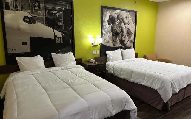 Red Lion Inn & Suites IAH Airport East