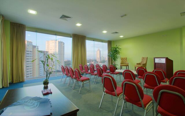 Dominican Fiesta Hotel