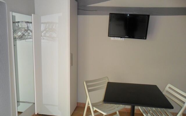 Studios Marie Barrault