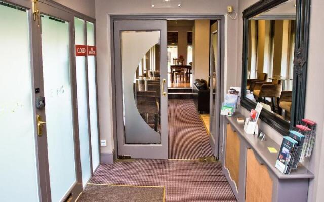 Wards Hotel