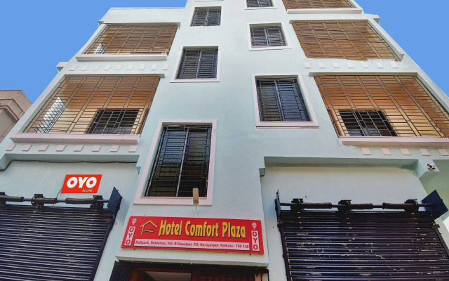 Spot On 93611 Hotel Redwood Plaza