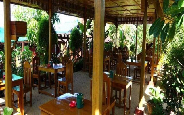 Hill Garden Hotel