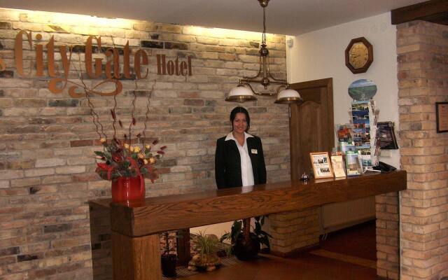 City Gate Hotel