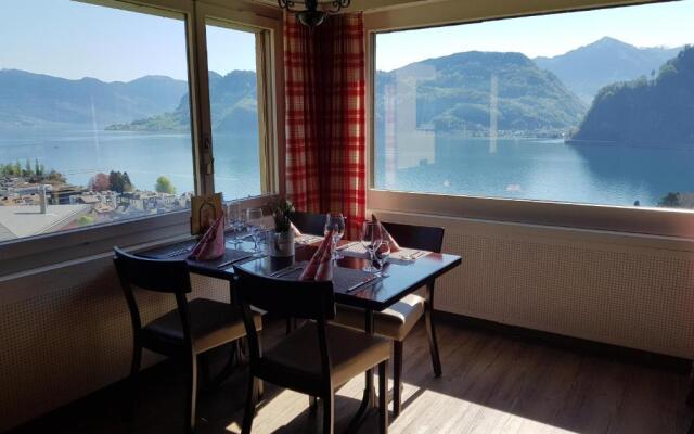 Panoramarestaurant Hotel Roggerli