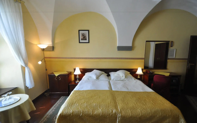 Barbakan Hotel