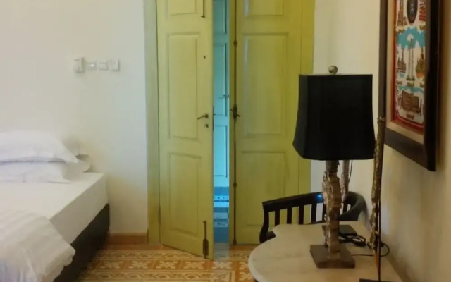 The Ermaja's Pavilion Hotel