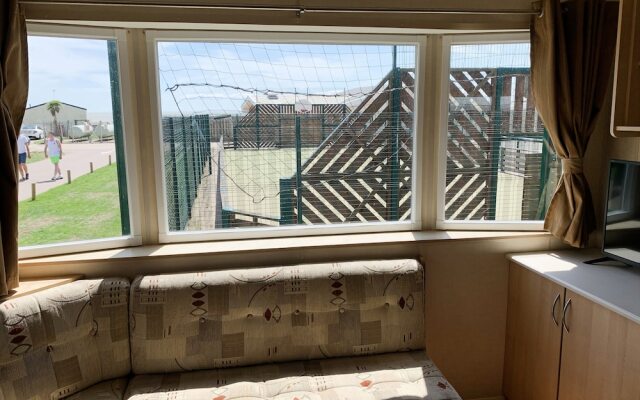 Beautiful 3-bedroom Caravan at Mersea Island