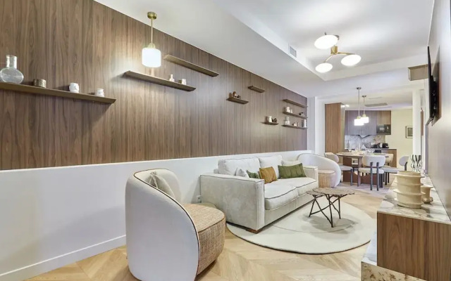 Sublime 3 Bedrooms Apartment Center of Paris