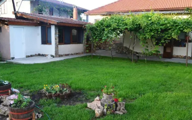 Guest House "Sunrise"
