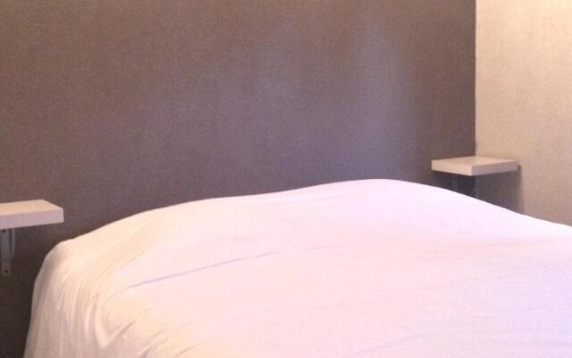 L'Excess Hotel
