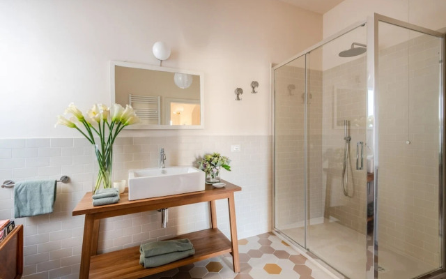 Casa Dante in Lucca With 3 Bedrooms and 2 Bathrooms