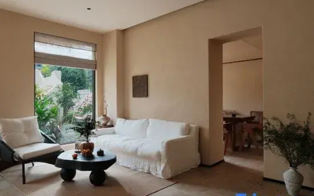 Xianghu Anna Arts Hotel