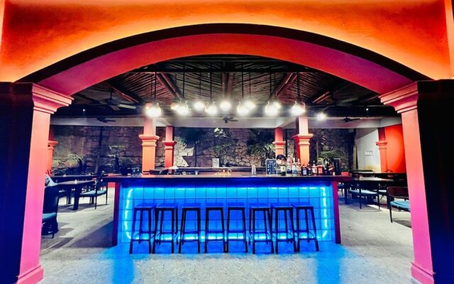 Manyo Hotel and Resort