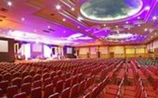 Rocky Plaza Hotel Padang