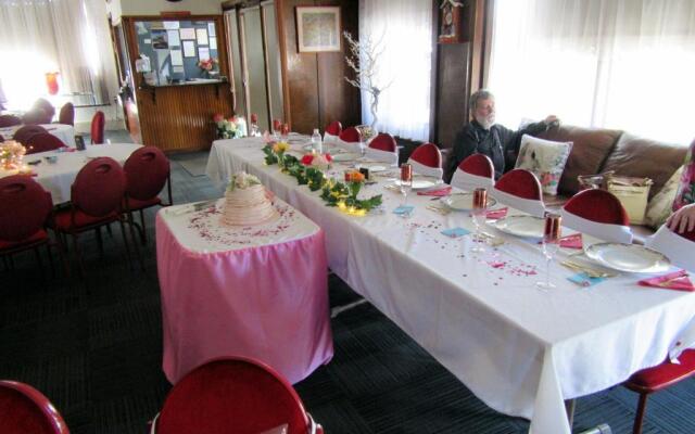 The Highlander Motel - 24HR Check In