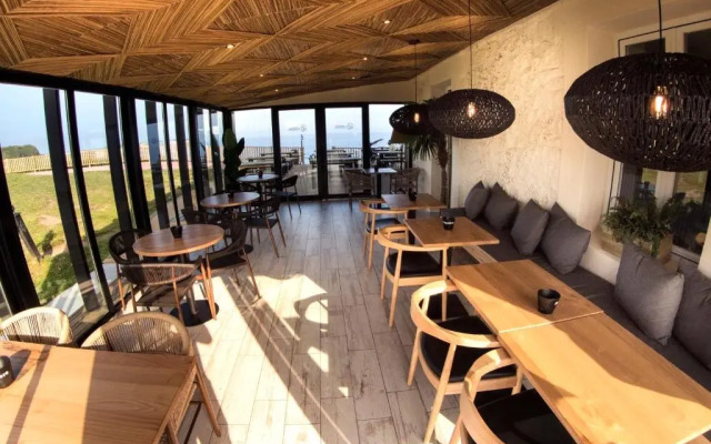 Отель El Castillo de los Locos