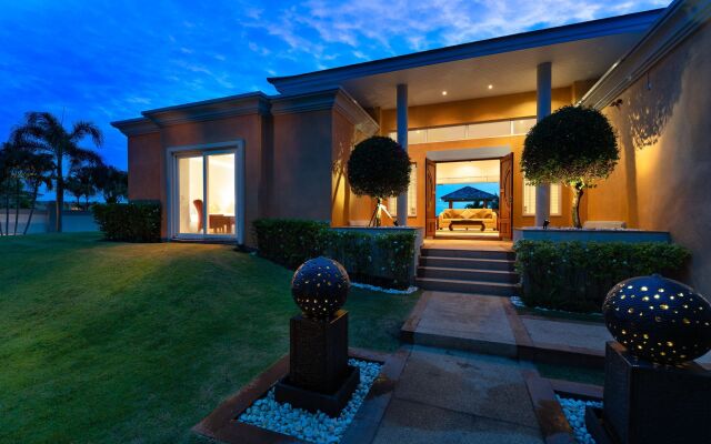 Sunset View Luxury Pool Villa