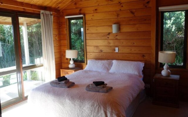 Waiheke Island Vineyard Holiday Houses