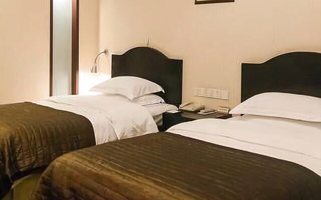 Goldenplam Hotel