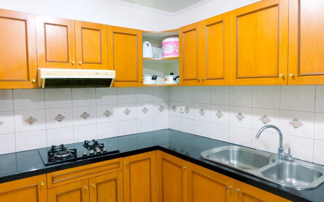 Spacious 3br Senopati Apartment Near Scbd