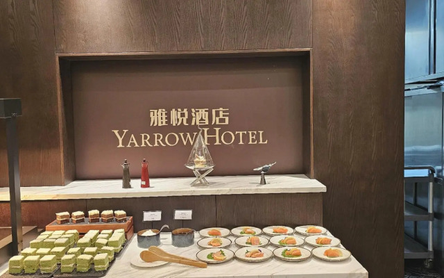 Yarrow Hotel