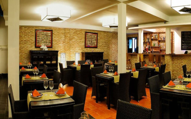 Villa Silk Road Hotel
