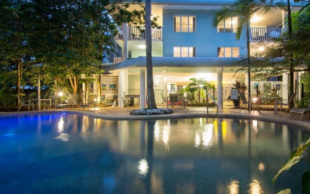 Port Douglas Outrigger Holiday Apartments