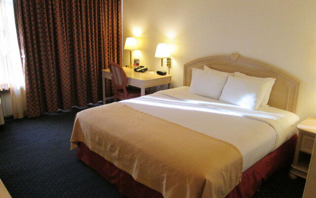 Holiday Inn Canyon De Chelly by IHG