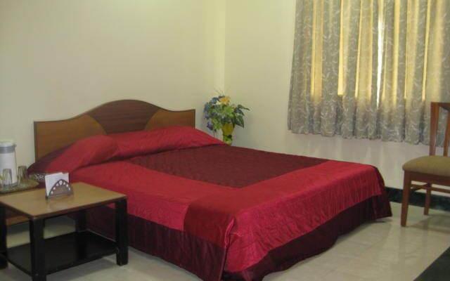 Hotel Manas Residency