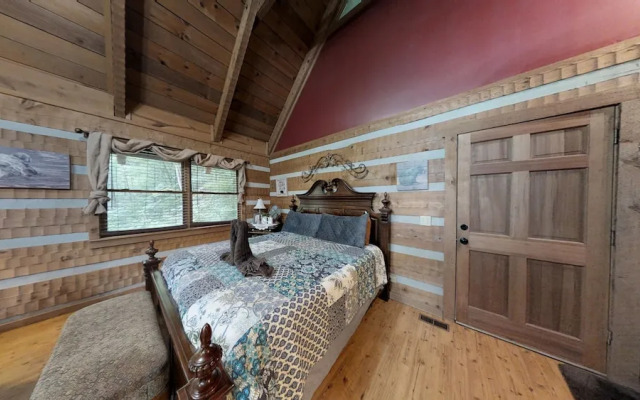 Blessed Nest 1 Bedroom Cabin by RedAwning