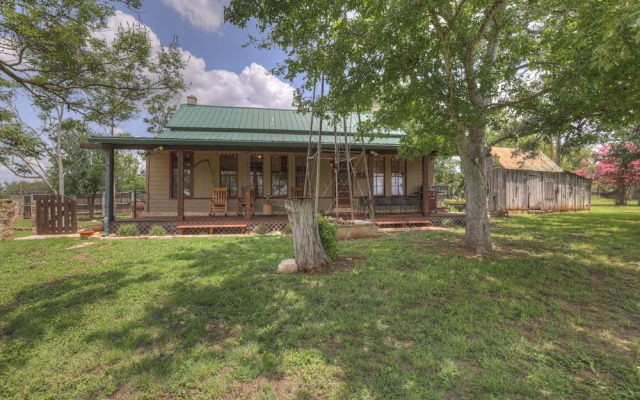 Rocking Ox Gasthaus-5 Minutes to Downtown!