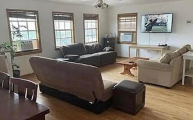 Surfcaster Motel & Restaurant