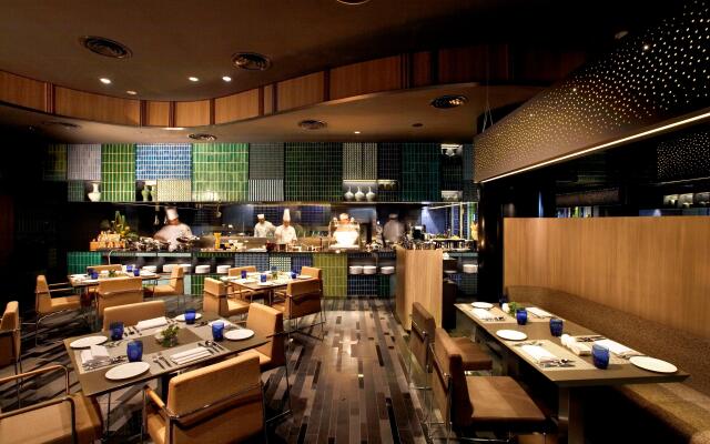 Crowne Plaza Changi Airport by IHG