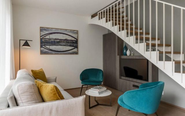 The Central City - Luxury ApartHotel