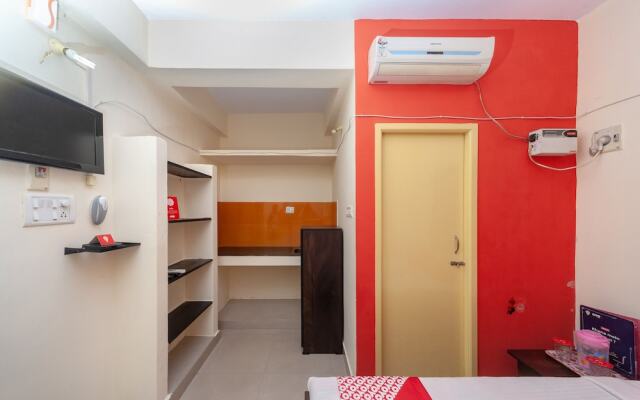 OYO 26936 Adhithya Inn