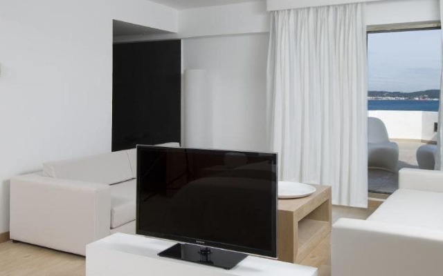 Playa Esperanza Suites