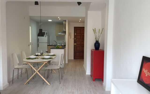 Suncity Alonso de Palencia Apartmentos