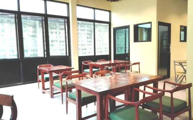 Luang Chumni Village