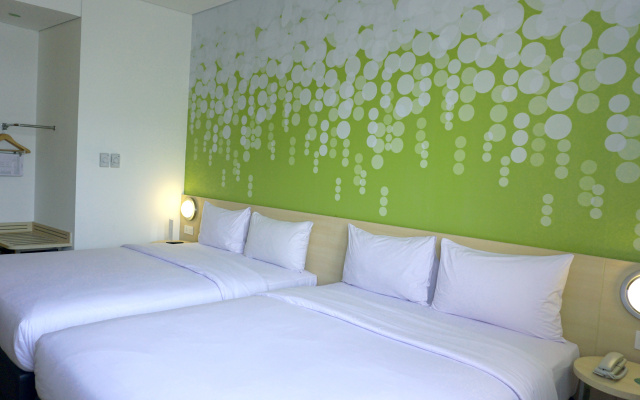 Zest Airport Jakarta by Swiss-Belhotel International – Guest Rooms – Tangerang
